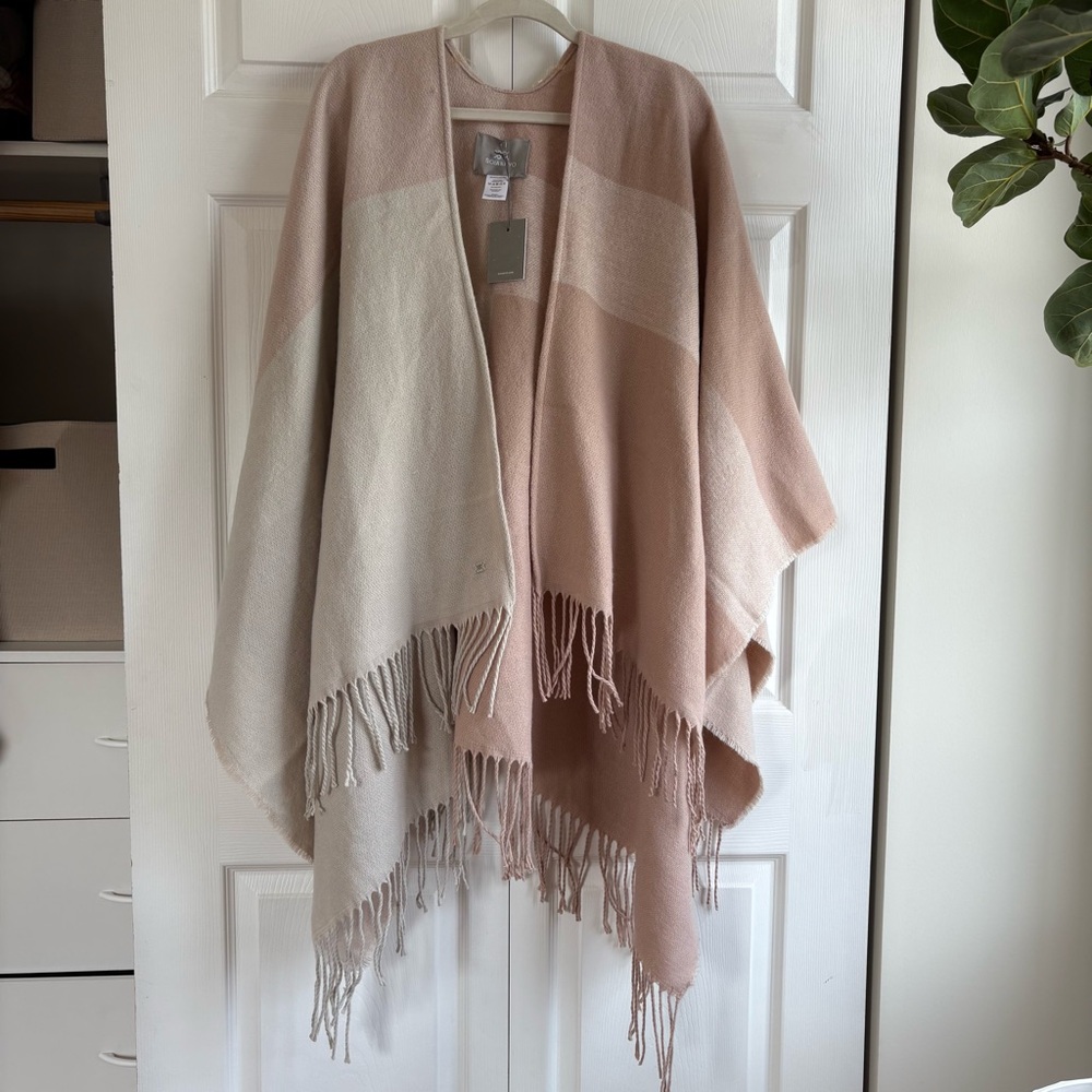 Soia&Kyo Pink Blush Cream Colorblock Knit Open Front Poncho
